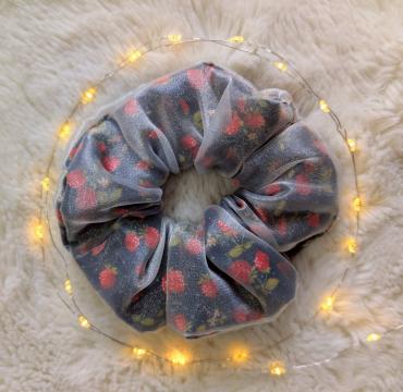 Black strawberry-patterned cotton scrunchie