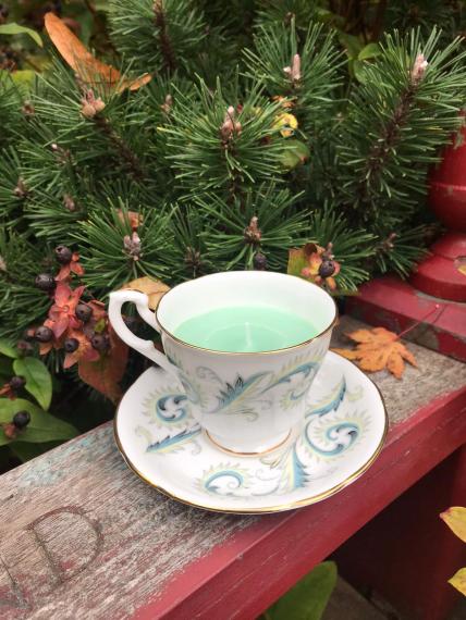 Refreshing peppermint for a moment of focus