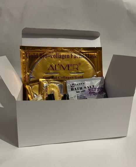 This image shows the content of our boxes. Which consists of face masks, bath salts, lotions and eye masks.