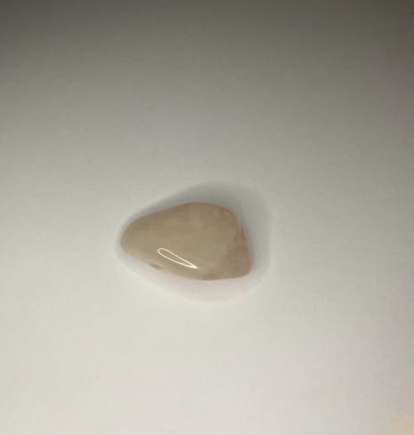 Rose quartz image (pink)