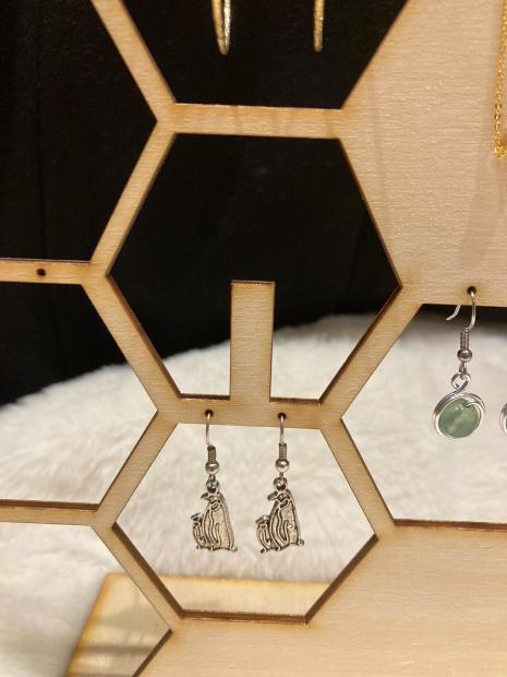 Hanging earrings on stand (not included)