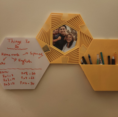 Image of picture tile in yellow